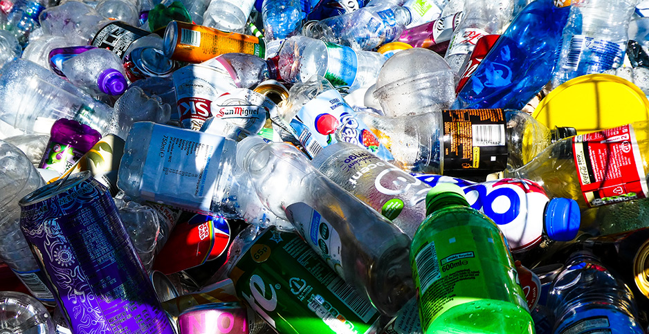 Los Angeles hopes to turn plastic trash into paved roads